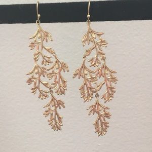 Stella & Dot dangle earrings